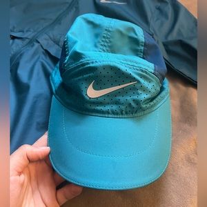 NIKE Dri Fit Hat. Perfect for hot days without sweating too much